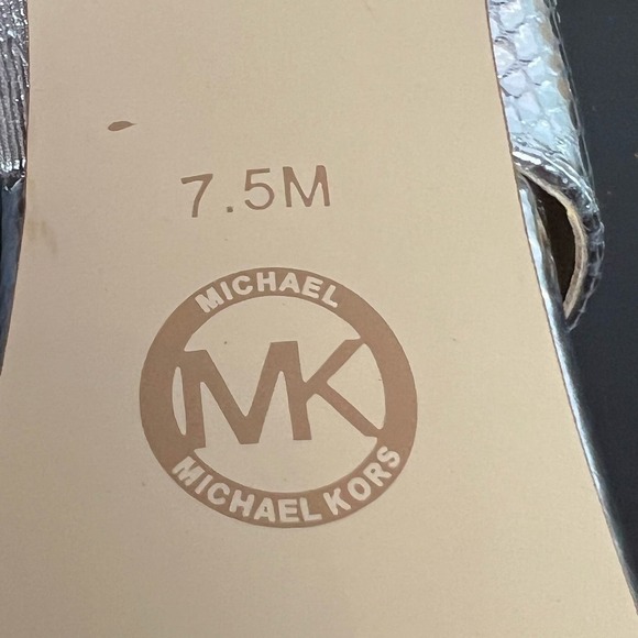 MICHAEL MICHAEL KORS AMAL HEELED SANDALS IN SILVER NWOB WOMEN'S SIZE 7.5 - Picture 13 of 14
